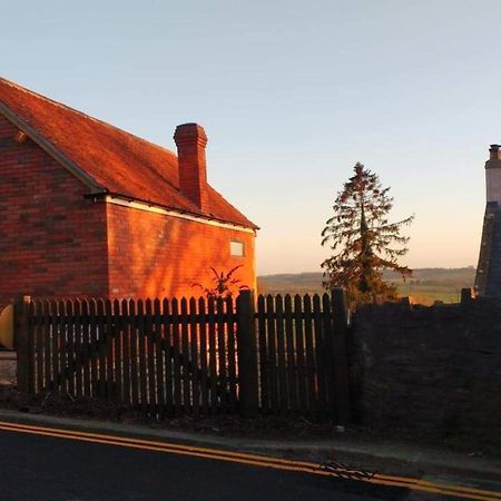 The Hayloft Villa Glastonbury Bagian luar foto