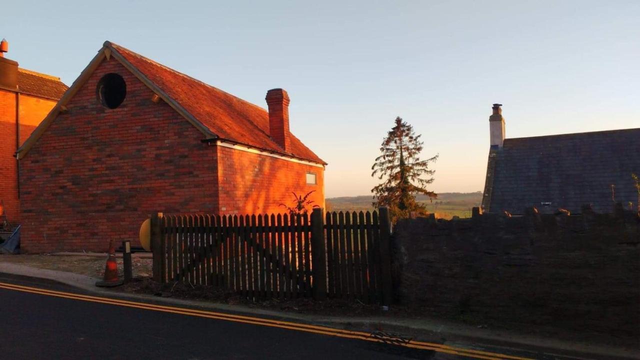 The Hayloft Villa Glastonbury Bagian luar foto